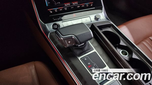 Audi A6 2022, фото 9