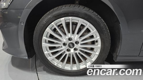 Audi A6 2021, фото 5