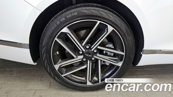 Genesis G80 2025, фото 5
