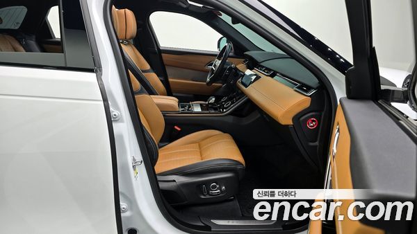 Land Rover Range Rover Velar 2022, фото 10