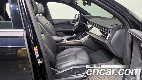 Audi Q7 2021, фото 11