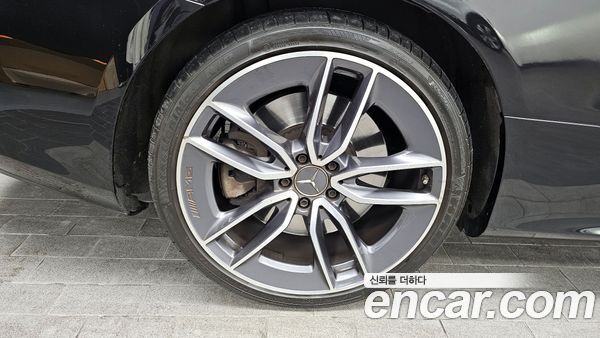Mercedes-Benz E-Class 2021, фото 5