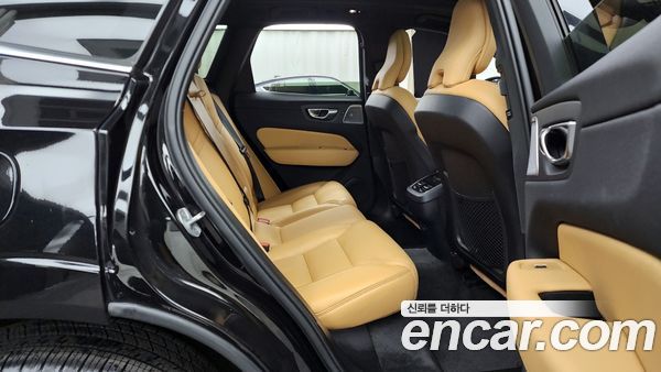 Volvo XC60 2024, фото 12