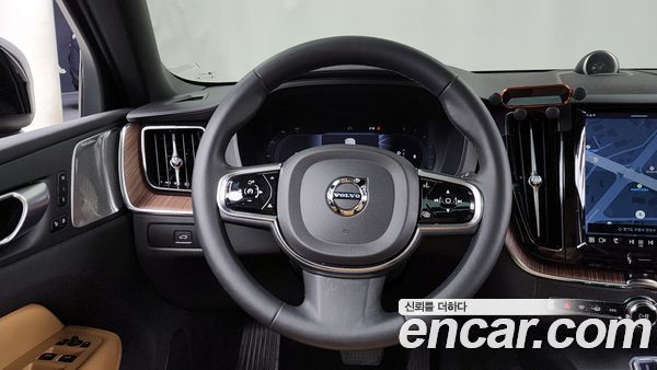 Volvo XC60 2024, фото 13