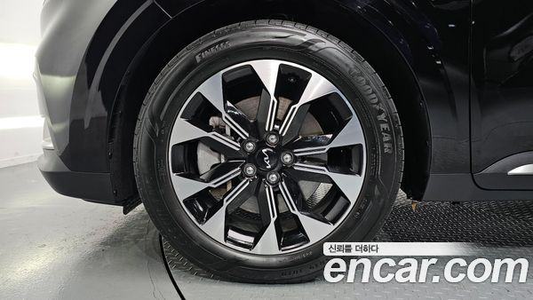 Kia Carnival 2023, фото 5