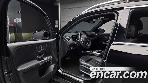 Mercedes-Benz GLB 2020, фото 11
