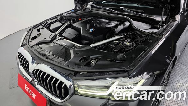 BMW 5 Series 2022, фото 6