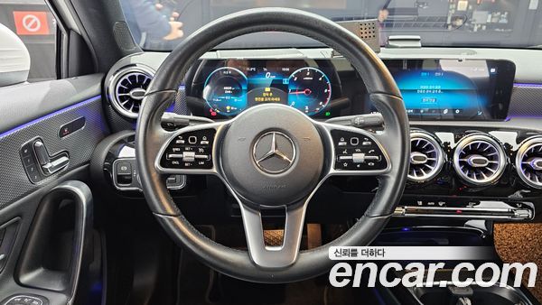 Mercedes-Benz A-Class 2021, фото 14