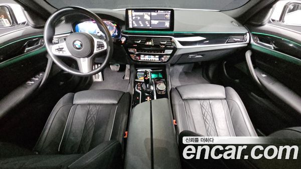 BMW 5 Series 2023, фото 7