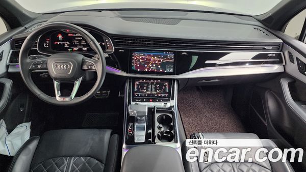 Audi Q7 2022, фото 7