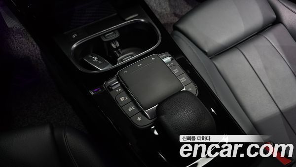 Mercedes-Benz A-Class 2021, фото 20