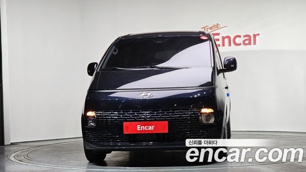 Hyundai Staria 2023, фото 3