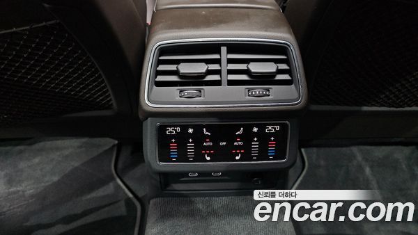 Audi A7 2021, фото 18