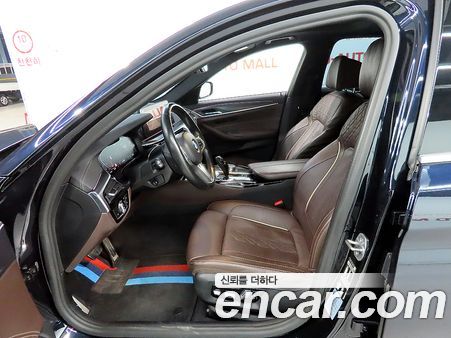 BMW 5 Series 2022, фото 10