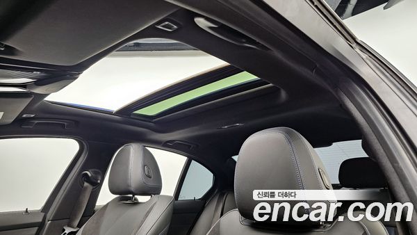 BMW 3 Series 2021, фото 18