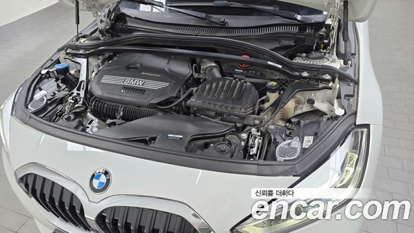 BMW 1 Series 2022, фото 6