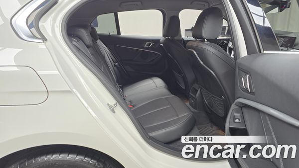 BMW 1 Series 2022, фото 12