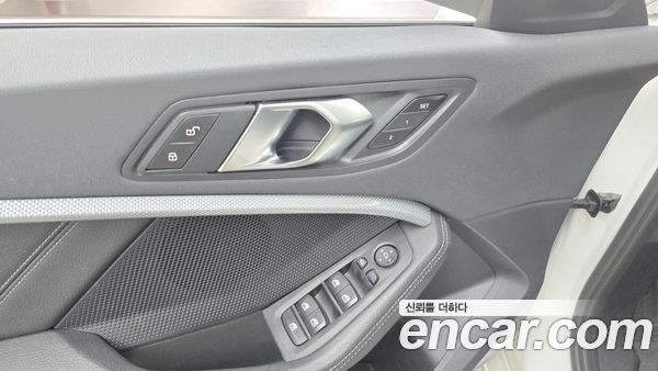 BMW 1 Series 2022, фото 18