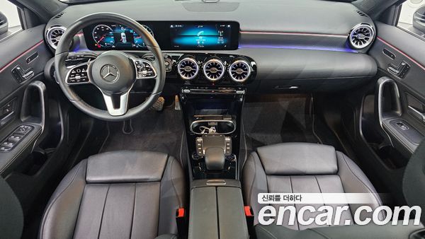 Mercedes-Benz A-Class 2022, фото 7