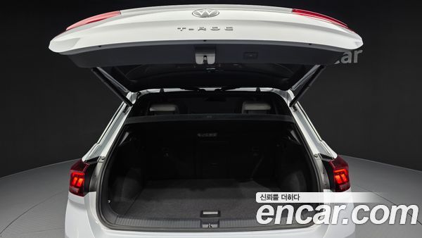 Volkswagen T-Roc 2021, фото 20