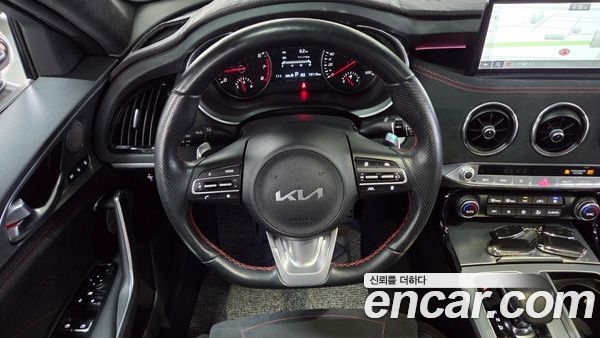 Kia Stinger 2023, фото 13