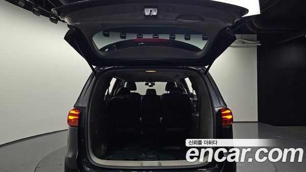 Kia Carnival 2021, фото 20