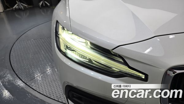 Volvo S60 2020, фото 8