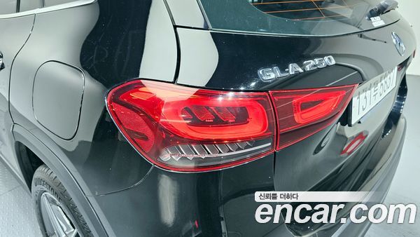 Mercedes-Benz GLA 2021, фото 9