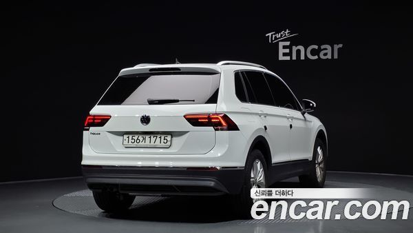 Volkswagen Tiguan 2020, фото 2