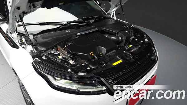Land Rover Range Rover Evoque 2025, фото 6