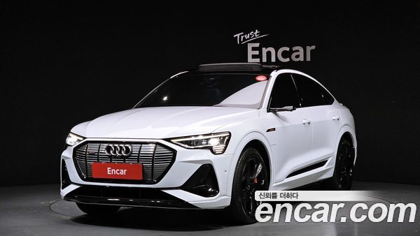 Audi e-tron 2022