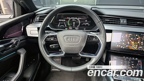 Audi e-tron 2022, фото 5