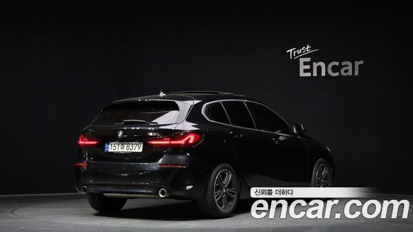 BMW 1 Series 2024, фото 2