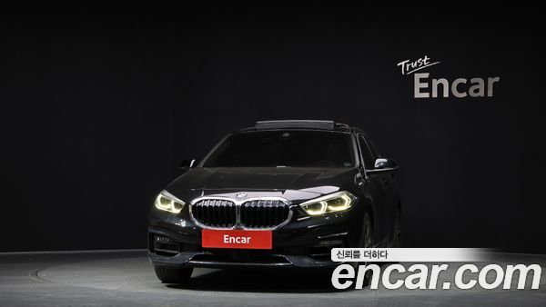 BMW 1 Series 2024, фото 3