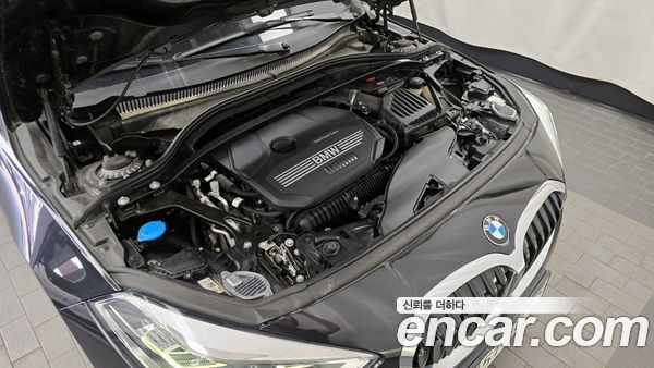 BMW 1 Series 2024, фото 6