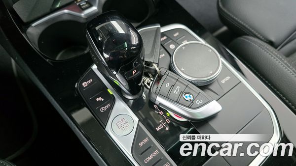 BMW 1 Series 2024, фото 9
