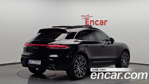 Porsche Macan 2022
