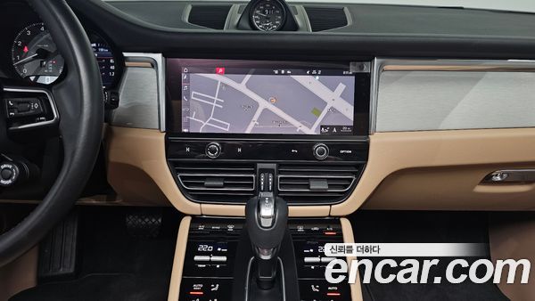 Porsche Macan 2022, фото 19