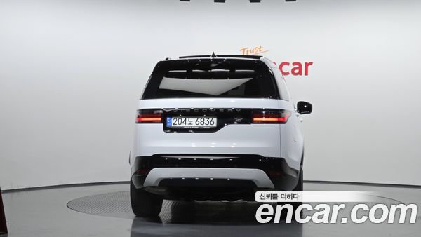 Land Rover Discovery 2023, фото 4