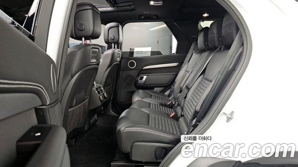 Land Rover Discovery 2023, фото 12