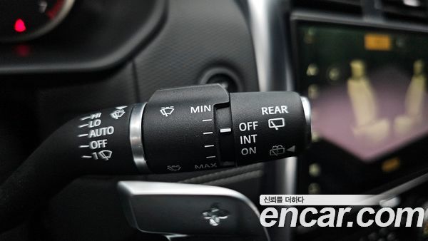 Land Rover Discovery 2023, фото 16
