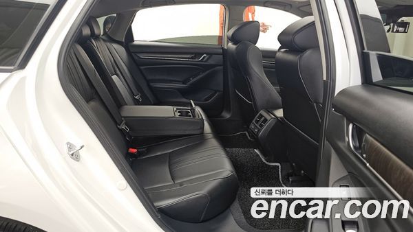 Honda Accord 2022, фото 18
