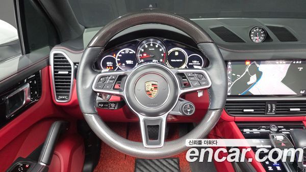 Porsche Cayenne 2021, фото 19