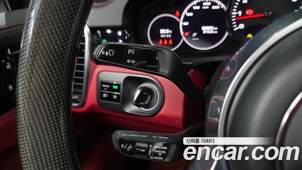 Porsche Cayenne 2021, фото 23