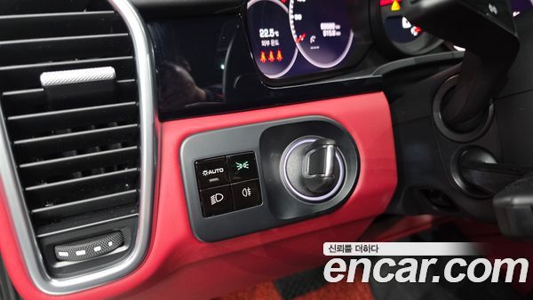 Porsche Cayenne 2021, фото 27