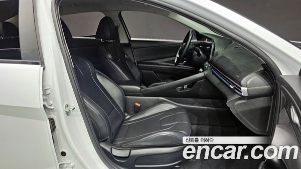 Hyundai Elantra 2021, фото 16