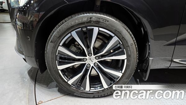 Volvo XC60 2024, фото 5