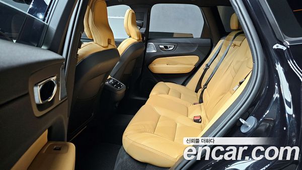 Volvo XC60 2024, фото 16