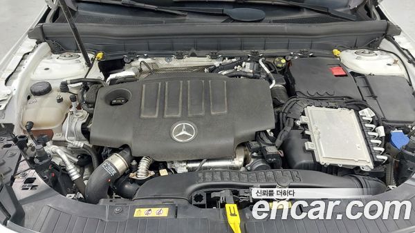 Mercedes-Benz GLB 2021, фото 6