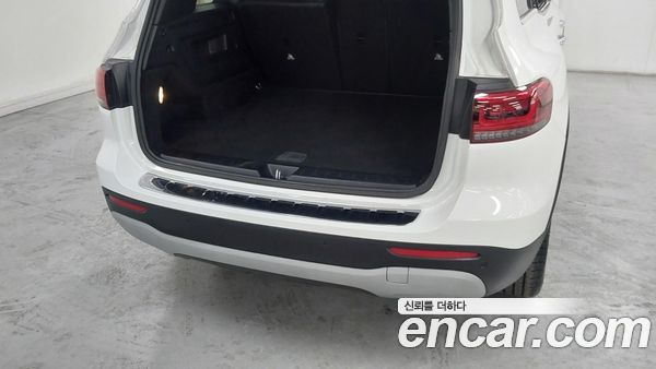 Mercedes-Benz GLB 2021, фото 11